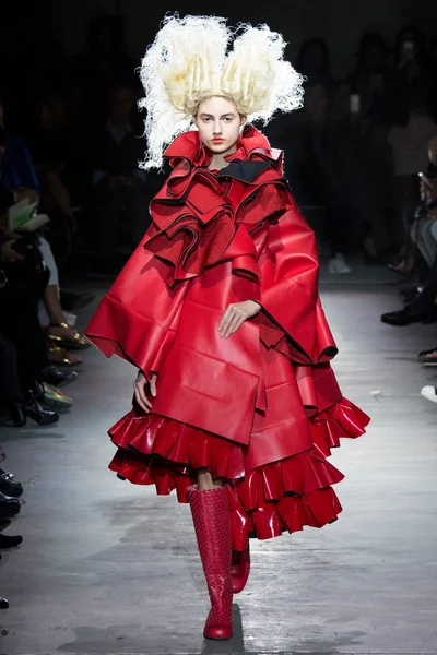 Look 5